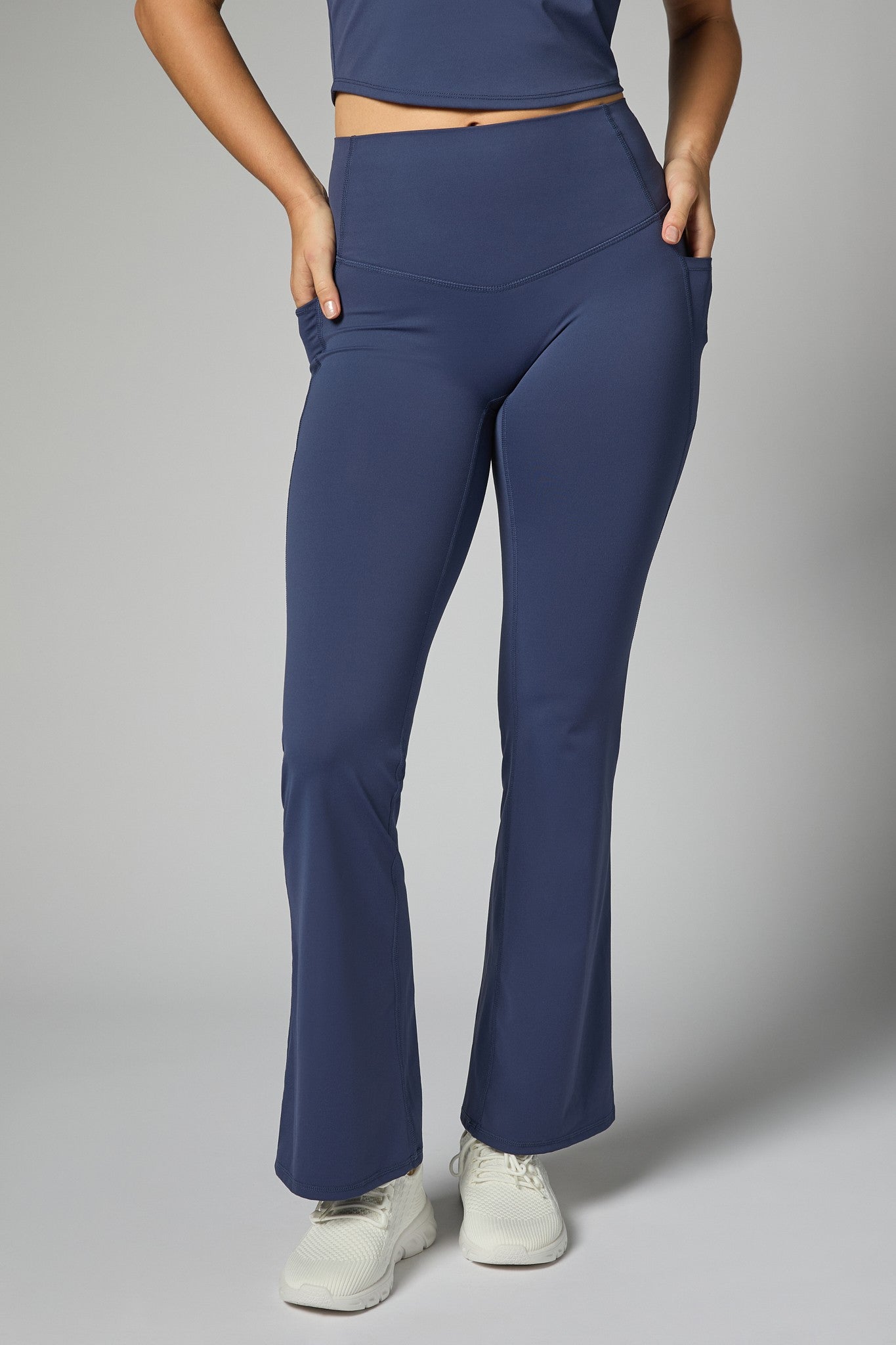 Tummy Control & Butt Lifting Flare Leggings
